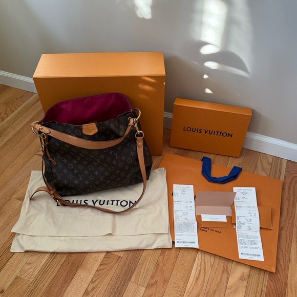 Louis Vuitton Graceful MM Shoulder Bag Monogram Canvas - Picture 4 of 14